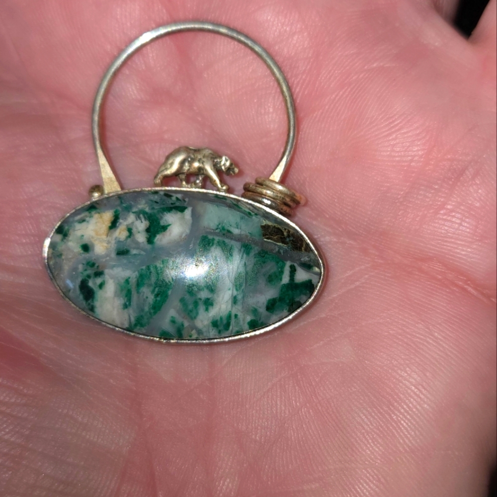 Handmade Malichite Natural Gemstone Soild 925 Sterling Silver With Bear Pendant